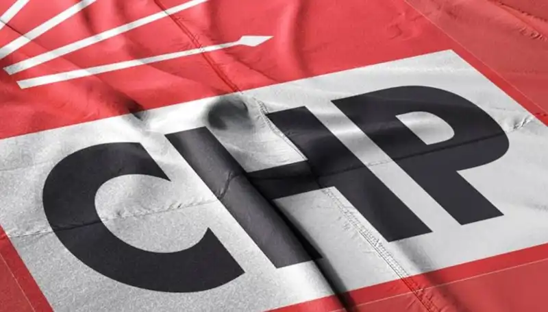 Bayrampaşa'da Sıcak Gelişme: CHP'li Üye Murat Salman Partisinden İstifa Etti