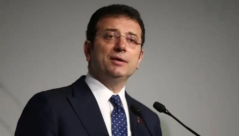 Ekrem İmamoğlu'nun Diploma Davası: İlk Duruşma Nelerle Geçti?