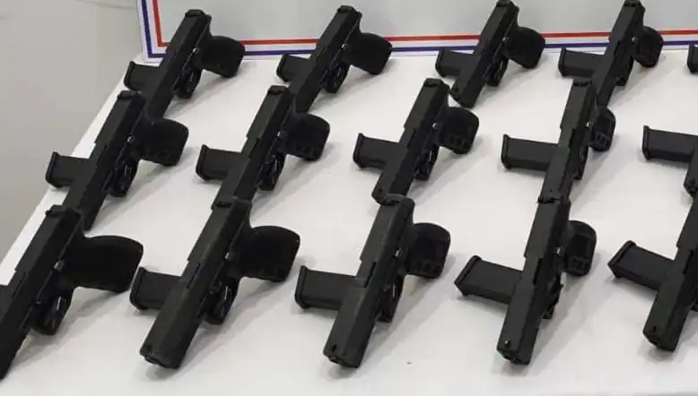 Konya'da Büyük Silah Kaçakçılığı Operasyonu: 50 Tabanca Ele Geçirildi!