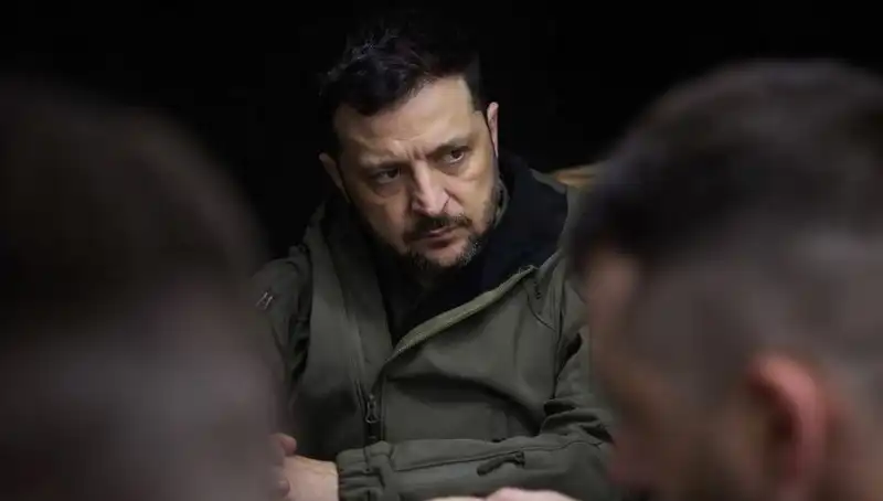 Rusya'nın Kuzey Kore Yapımı Füze İddiası: Zelenski'den Şok Açıklama