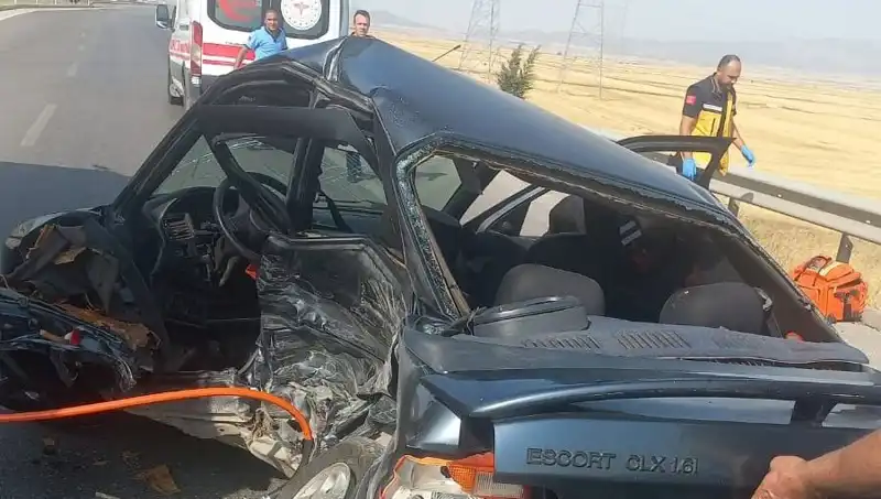 Gaziantep'te Korkunç Kaza: İki Otomobil Çarpıştı, Yaşamını Yitiren Biri Var!