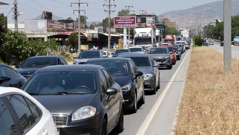 60 Kilometrelik Araç Kuyruğu: Aydın'dan Muğla'ya Ulaşmak Neden Bu Kadar Zor?