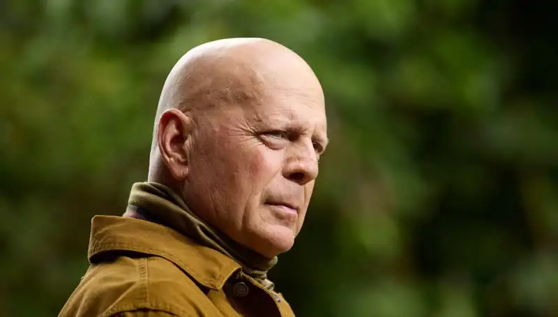 Bruce Willis'in Afazi Hastalığı: Belirtileri ve Tedavi Süreci Hakkında Bilmeniz Gerekenler