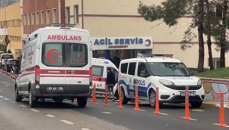 Şanlıurfa'da Korkunç Kaza: Elektrik Akımına Kapılan Genç Direkten Düştü