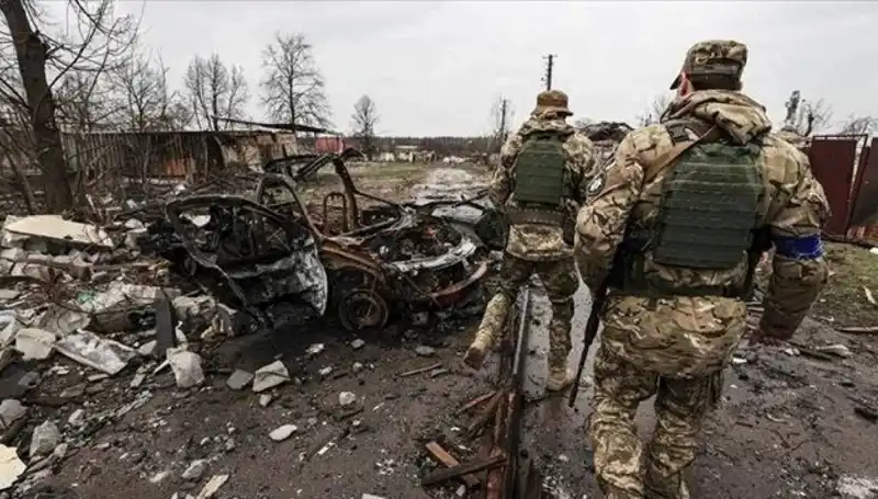 Rusya, Luhansk’ta Stratejik Kontrolü Ele Geçirdi: Savaşın Seyri Nasıl Değişecek?