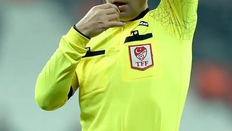 Türkiye Kupası Finalinin Hakemi Belli Oldu: Futbolseverleri Heyecan Sardı!