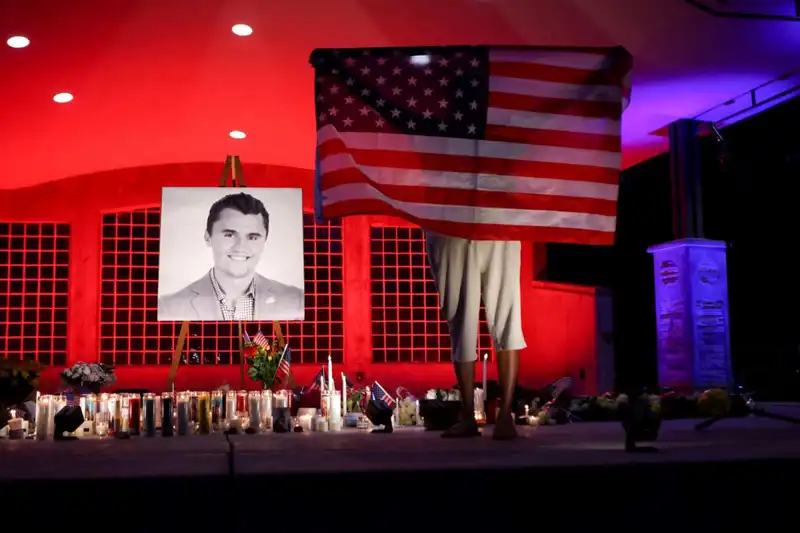 Charlie Kirk Suikastı: Cinayet Silahında Bulunan Gizli Mesajlar