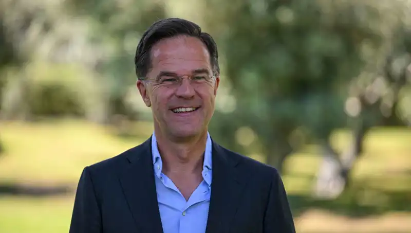 Rutte: Eurofighter Hakkında Müttefiklere Kısıtlama Uygulamamalarını Tavsiye Ediyor