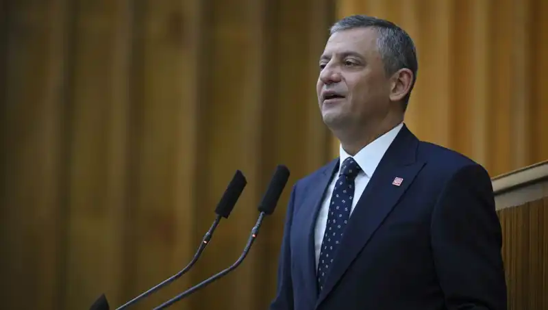 Özel’den CHP Kurultay Davasına Sert Tepki: Demokrasi Tehlikede!