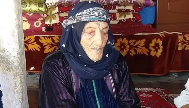 Türkiye'nin En Yaşlı Kadını 131 Yaşında Hayatını Kaybetti: Unutulmaz Anılar