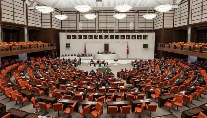 Meclis'te Gıda Zehirlenmesi İddialarına Resmi Yanıt: İdare Amiri Hasan Turan Açıklama Yaptı