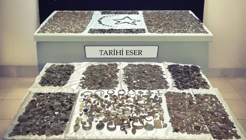 Sınırda Yakalanan 12 Bin 770 Tarihi Eser: Kültürel Mirasımıza Sahip Çıkalım