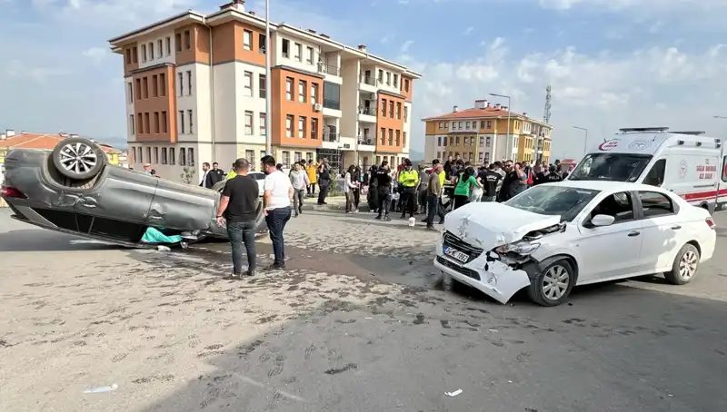 Nurdağı'nda Feci Kaza: 6 Çocuk da Dahil 9 Yaralı