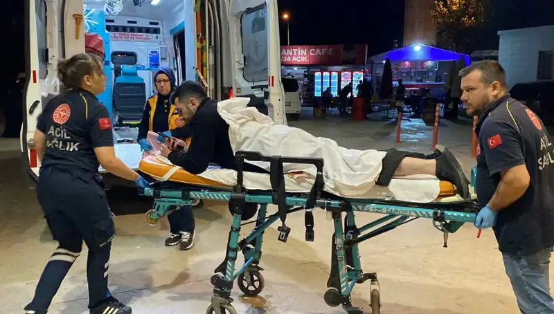 Kavga Eden Çiftçi Uyardı, Bacağından Bıçakla Yaralandı: Olayın Detayları