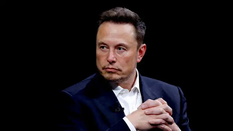 Musk'ın Geleceği Duyurdu: Robotlar Cerrahların Yerini Alacak mı?