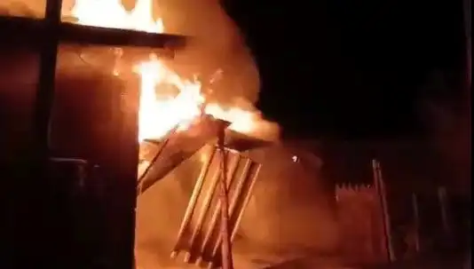 Karabük’te Korkutan Yangın! İki Ev Küle Döndü