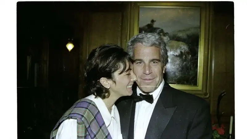 Ghislaine Maxwell, Epstein Skandalında 100 İsimle Şok Etkisi Yarattı