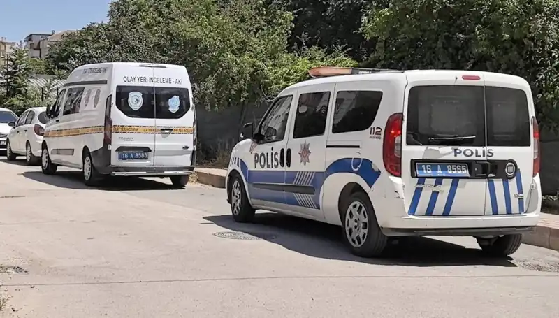 Bir Aylık Bebeğin Şüpheli Ölümü: Kusmuğunda Boğuldu İddiasi Şok Etkisi Yarattı