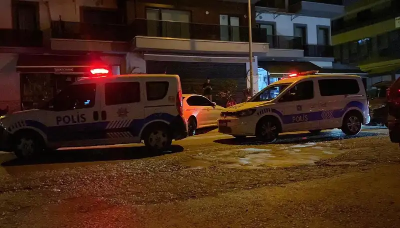 Kocaeli'de Gençler Arasında Bıçaklı Kavga: İki Yaralı Olayın Ayrıntıları Ortaya Çıktı