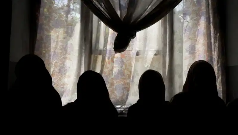 Taliban, Kadın Yazarların Eserlerini Yasakladı: Seslerine Ket Vuruldu