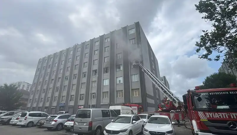 Çorap İmalathanesinde Çıkan Yangın Alanda Korku Dolu Anlar Yarattı