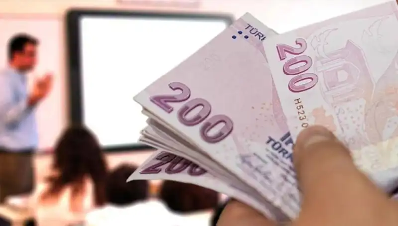 2025'te Öğretmen Maaşları Ne Kadar Oldu? Uzman Öğretmenler Beklentileri Aşacak mı?