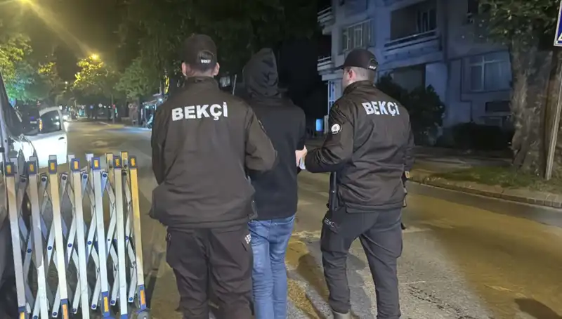 Edirne, Düzensiz Göçmen Operasyonu ile Gündemde: 4 Kişi Yakalandı