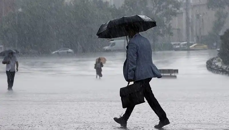 Meteoroloji'den Kuvvetli Yağış Uyarısı: Hangi Bölgeler Etkilenecek?