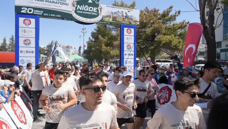 Doğuş Holding Niğde Yarı Maratonu’nda 518 Sporcu Zirveye Koştu