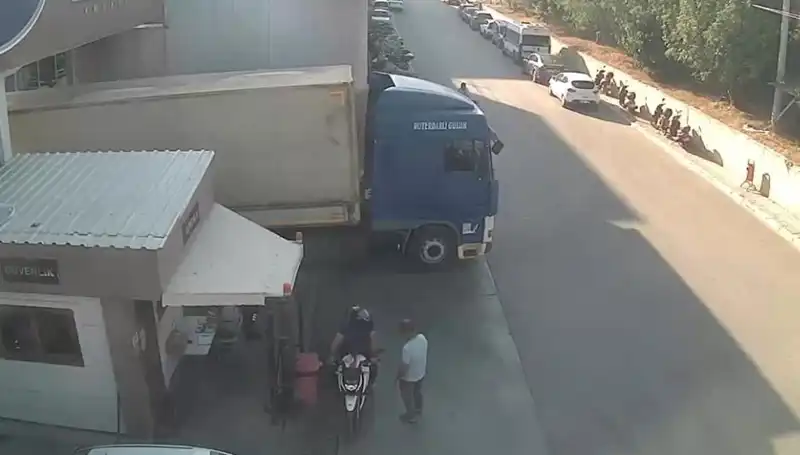 Milyonlarca Liralık Ürüne El Koyulan Çok Uluslu Nakliye Operasyonu
