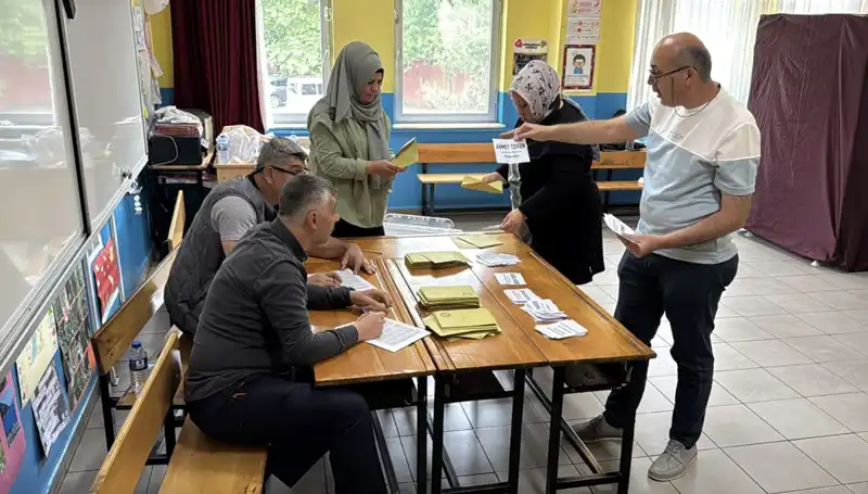 Türkiye'nin 405 Mahalle ve Köyünde Muhtar Seçimleri Heyecanla Gerçekleşti
