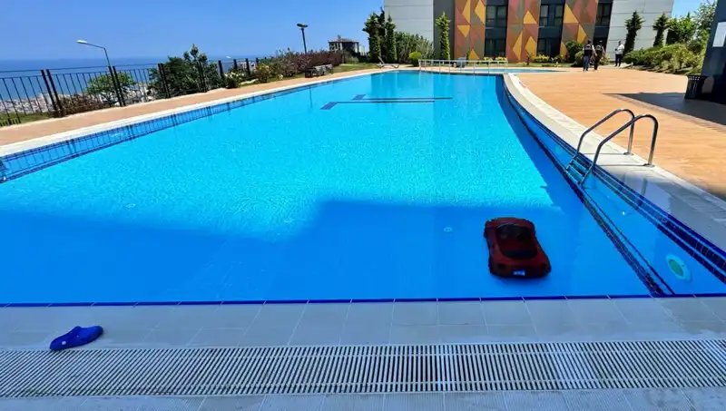 Samsun'da 4 Yaşındaki Çocuk Akülü Arabasıyla Havuzu Kazaen Düşerek Hayatını Kaybetti