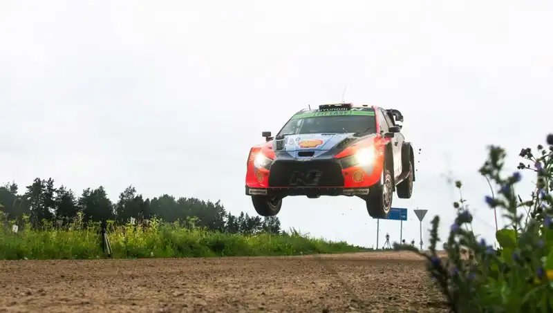 Otomobil Rallisinde Korkunç Facia: İki Seyirci Hayatını Kaybetti