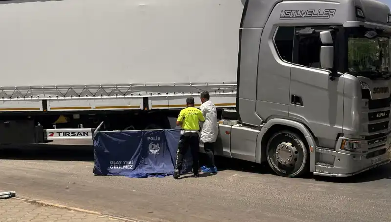 Gaziantep'te TIR Kazası Sonucu İki Kişi Hayatını Kaybetti