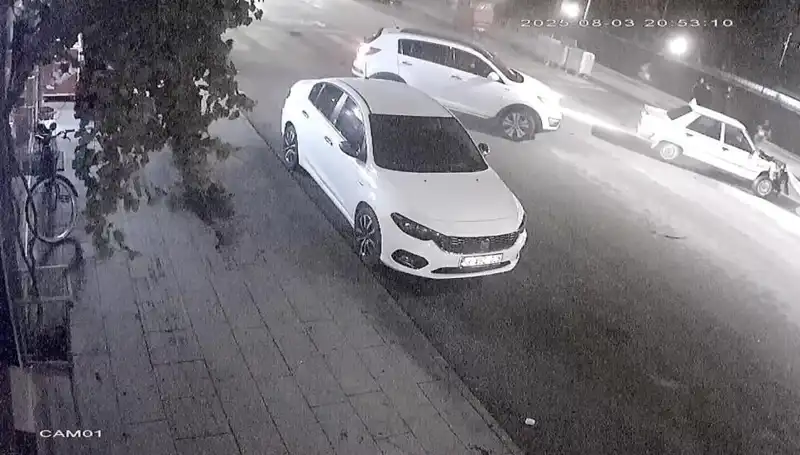 Yaya Geçidinde Korkunç Kaza: İki Hayat Birden Tehlikeye Girdi!
