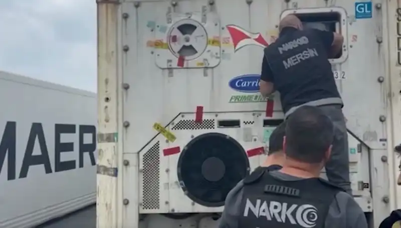 Mersin'de Uyuşturucu Operasyonuyla 100 Kilogram Narkotik Madde Ele Geçirildi