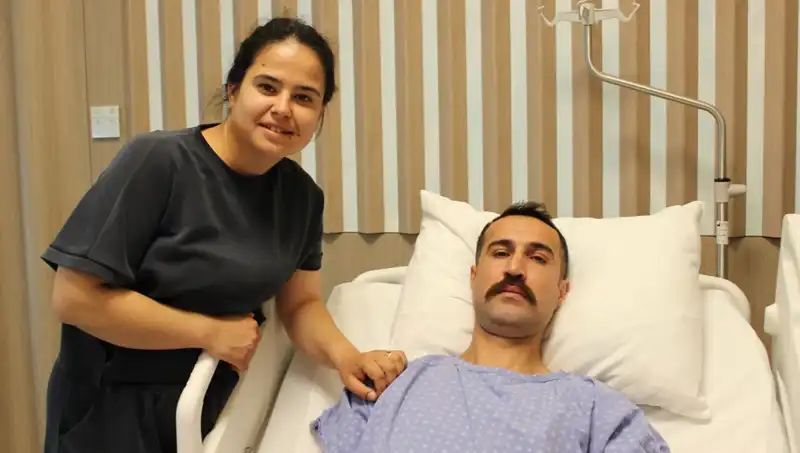 32 Yaşındaki Kadın, Mide Kanaması Zannettiği Durumda Kanser Teşhisi Aldı