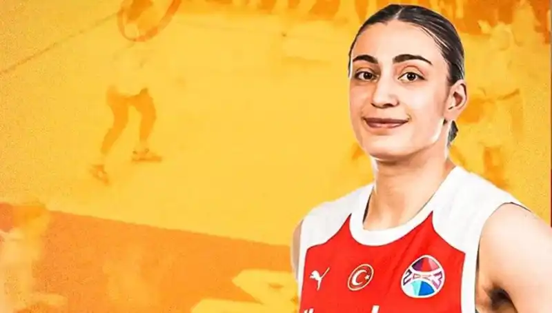 Galatasaray, Üç Yıldızıyla Sözleşme Uzatmayı Başardı!