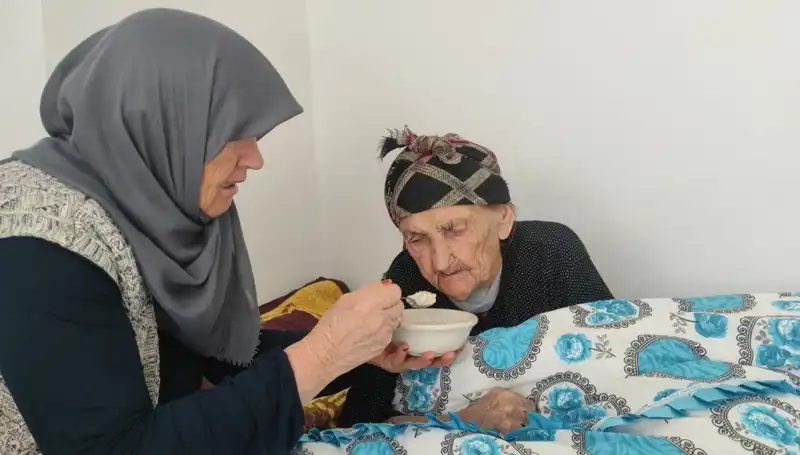 102 Yaşındaki Kezik Nine’nin Doktorsuz Hayatı ve Uzun Yaşama Sırrı
